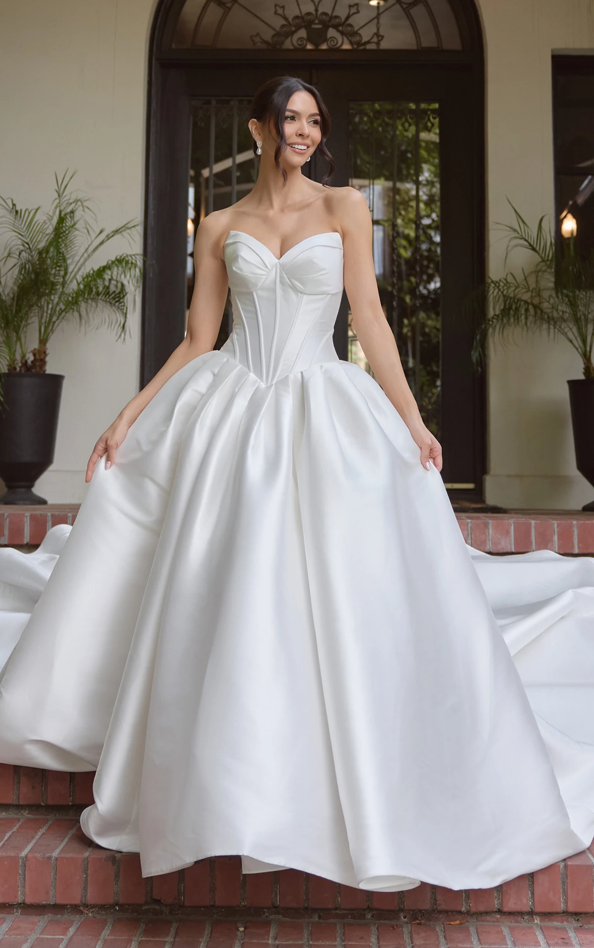 New 2026 Gowns are landing!